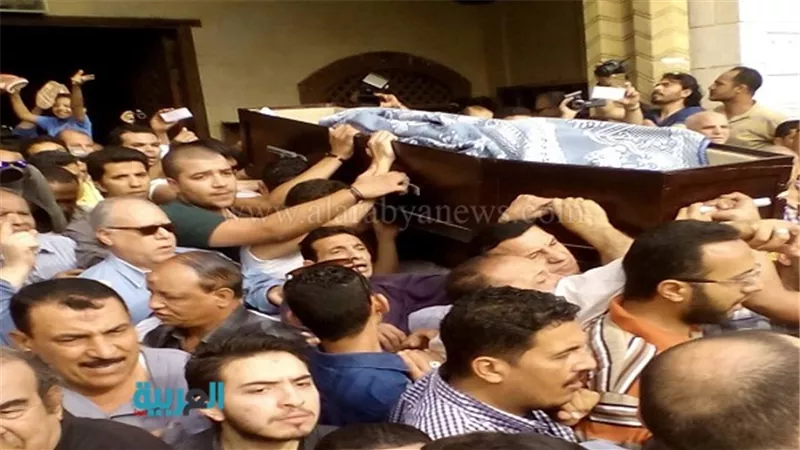 بالصور.. تشييع جثمان وائل نور من مسجد السيدة نفيسة 