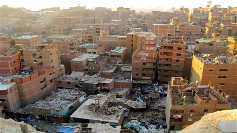 بالفيديو.. الإعلامية هنا جمال تفتح ملف العشوائيات في حلقة جريئة بـ