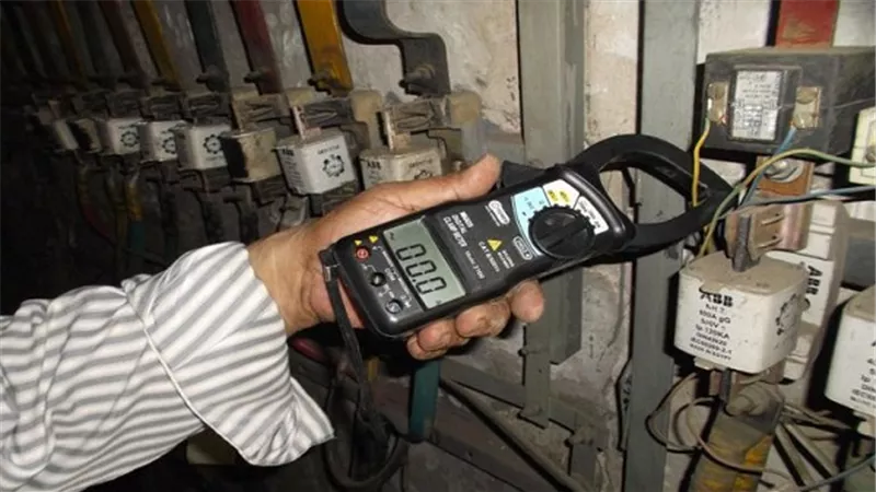 ضبط 7336 قضية سرقة تيار كهربائي خلال 24 ساعة 