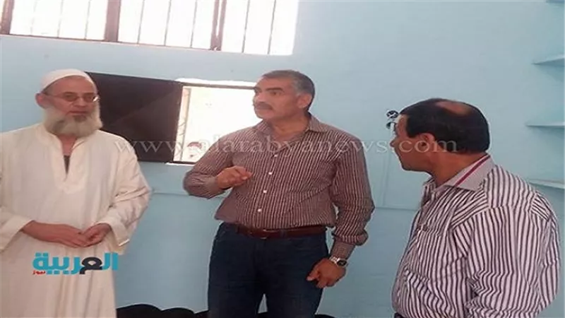 بالصور.. افتتاح منفذين لبيع السلع المخفضة بـ