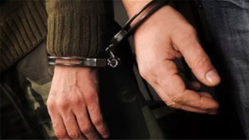 ضبط موظف بريد استولى على 20 ألف جنيه بالبحيرة