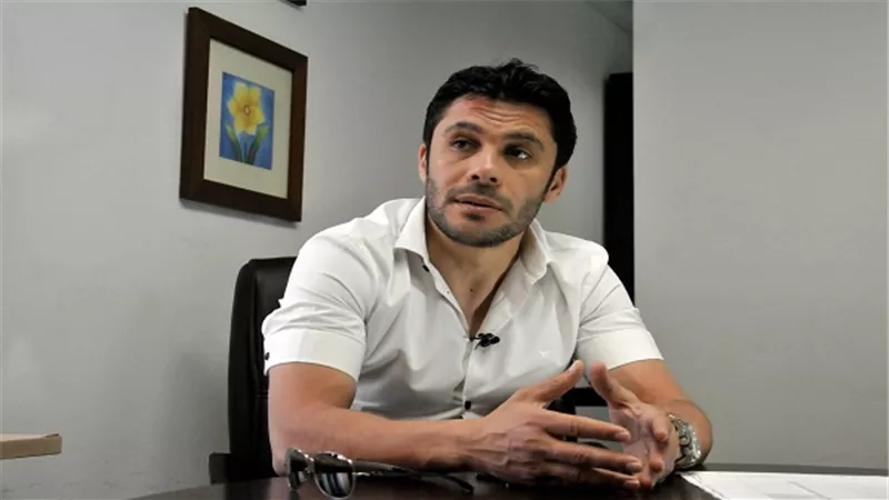 أحمد حسن في 