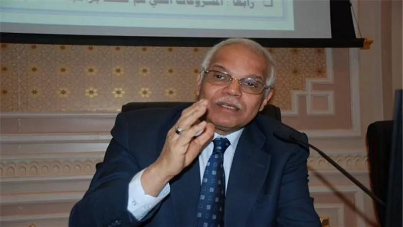 وزير النقل يُقيل رئيسي منطقتي وسط وشرق الدلتا لتدهور حالة الطرق