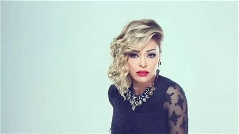 داليا البحيري في شوارع القاهرة لتصوير 