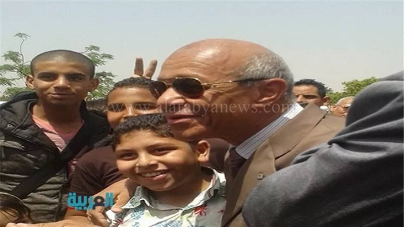 القائم بأعمال محافظ القاهرة يوجه بتوفير فرش شقة لمواطنة 
