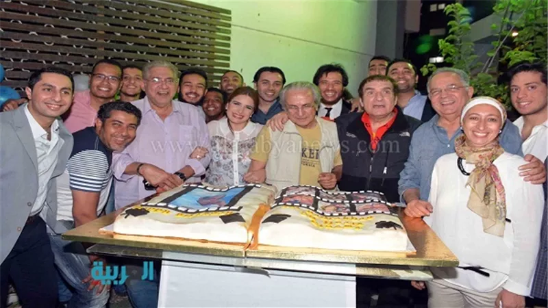 بالصور.. نجوم الفن والسياسة في عيد ميلاد 