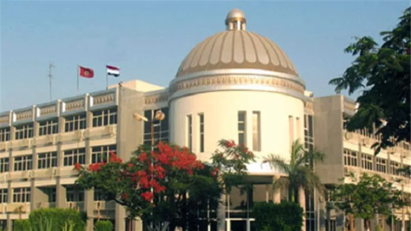 مجلس جامعة الفيوم يعقد جلسة طارئة لبحث أزمة عميد دار العلوم