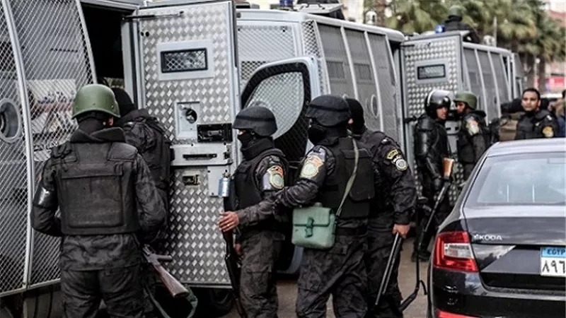 نيابة منيا القمح تبدأ تحقيقاتها في بلاغ اعتداء ضابط شرطة على مجند