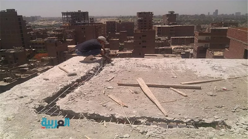 إزالة عقارين مخالفين بالخليفة 
