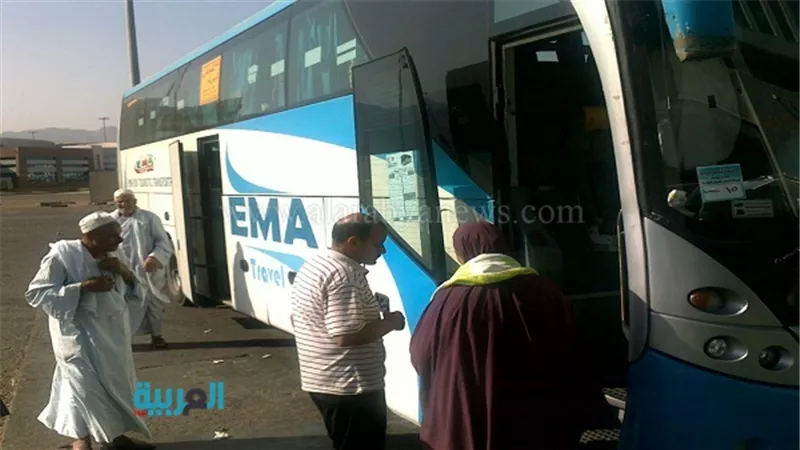  بالصور.. وصول وسفر 12 ألف معتمر لموانىء البحر الأحمر
