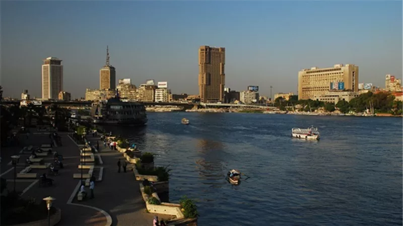 الطقس معتدل شمالًا مائل للحرارة على الوجه البحري والقاهرة