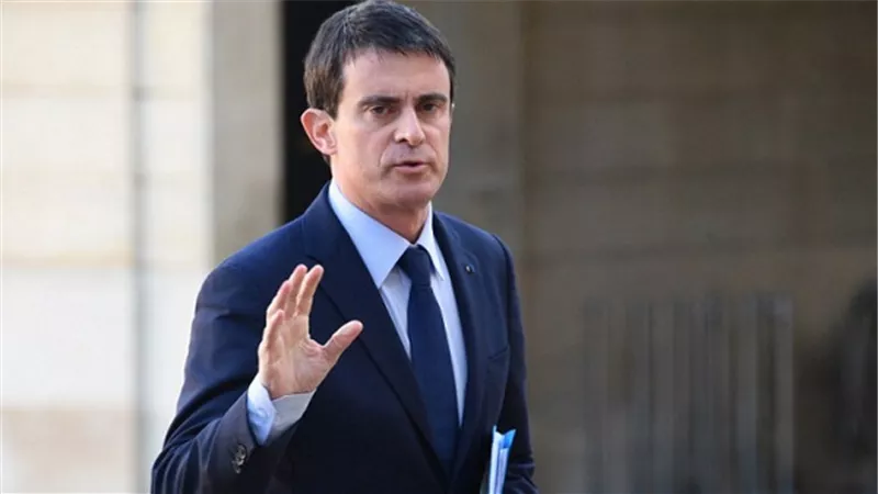 فرنسا تتبنى مشروع إصلاح قانون العمل دون تصويت البرلمان