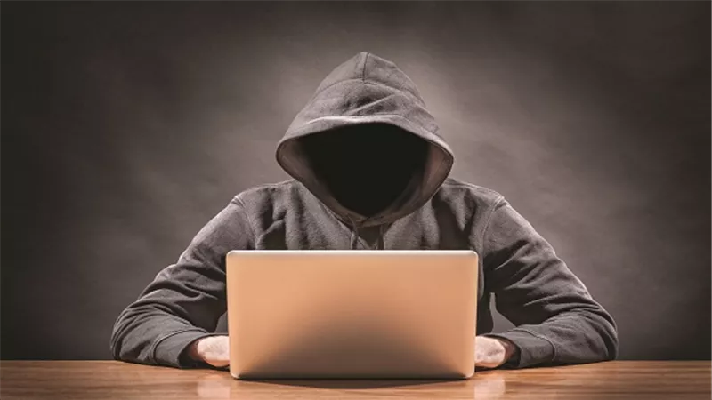 بالفيديو.. إعلامية: البرلمان وافق على قانون مكافحة الجرائم الإلكترونية