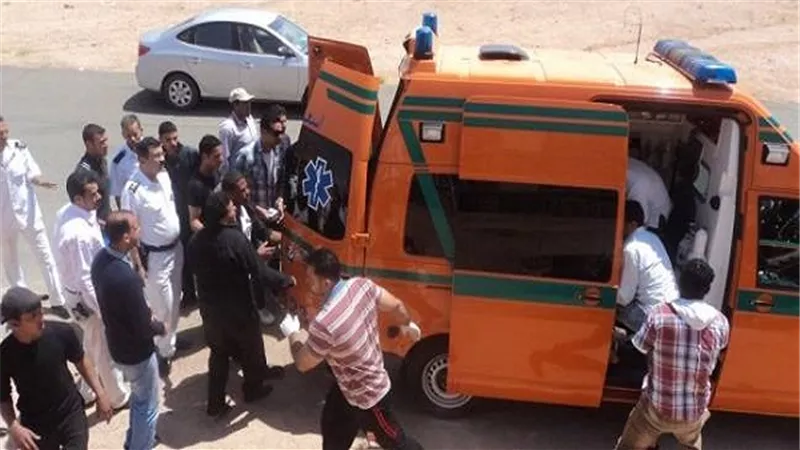 إصابة شخص في انقلاب سيارة بـ