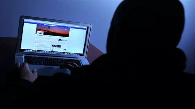 تعرف على أهم تطبيقات التواصل الاجتماعي المنتشرة بين العناصر الإرهابية
