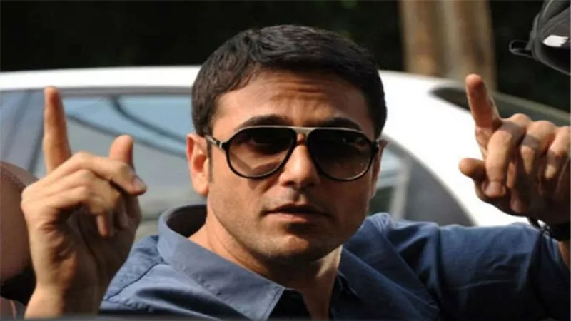 شاهد.. أحمد عز يتعاقد على مسلسل 