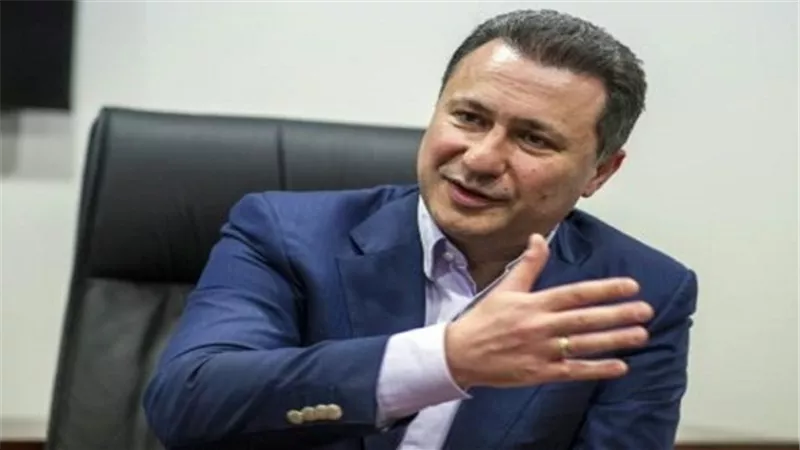 رئيس وزراء مقدونيا السابق يعتزم خوض الانتخابات رغم مقاطعة خصومه