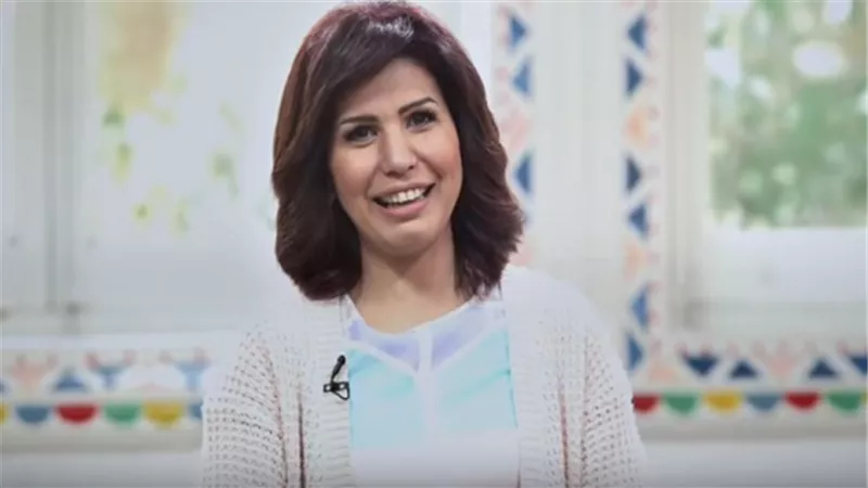وفاة والدة منى الشايب مذيعة 