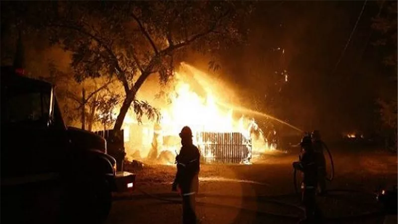 شاهد.. خبير أمني: عدة أسباب وراء الحرائق الأخيرة بالبلاد