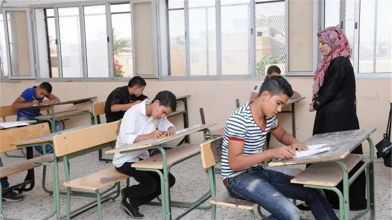 بدء امتحانات نهاية العام الدراسي لتلاميذ الشهادة الإعدادية بالإسكندرية