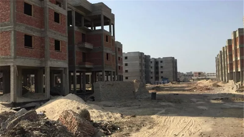 تشغيل محال تجارية ووحدة صحية لـ