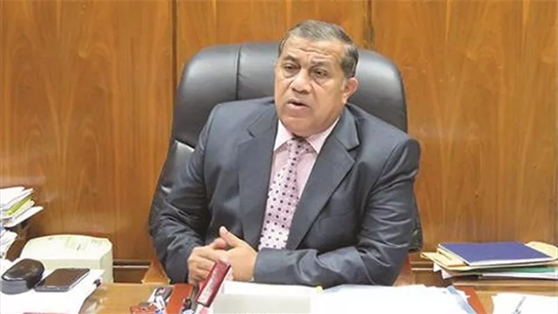 رئيس هيئة الطرق: الالتزام بالمواصفات القياسية يمنع حدوث الهبوط الأرضي