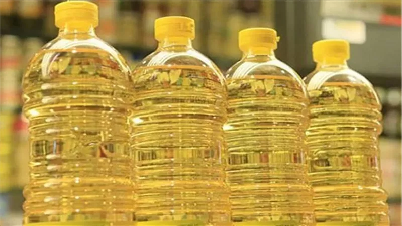 يحيى كاسب: الدولار يرفع أسعار الزيت 200 جنيه للطن