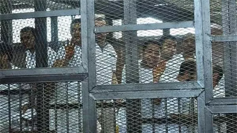 التحقيق مع مأمور سجن وادي النطرون لعدم إحضار متهمي 