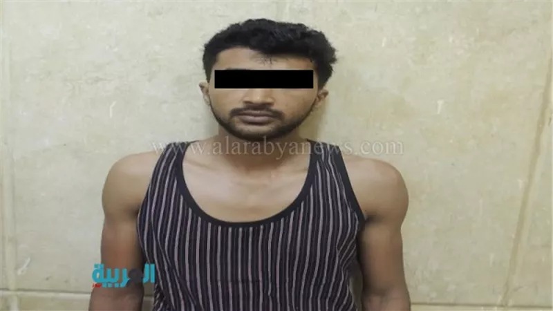 عاطل يطعن سائقًا لسرقة 