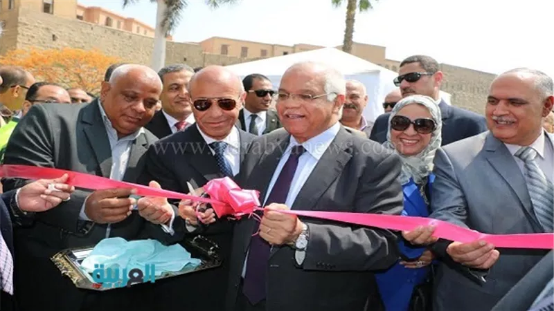 بالصور.. محافظة القاهرة تتسلم 60 أتوبيسًا جديدًا كدفعة أولى.. وزير النقل: دعم أسطول الهيئة بـ1600 خلال العام الماضي 