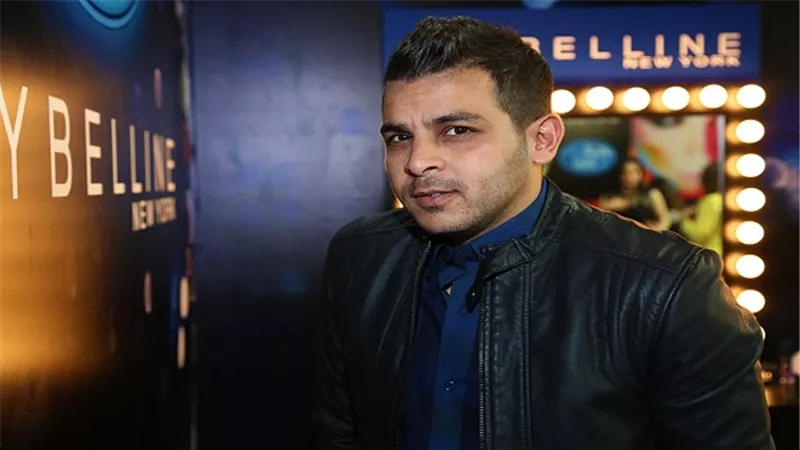 محمد رشاد يدعو بعودة الطائرة المفقودة
