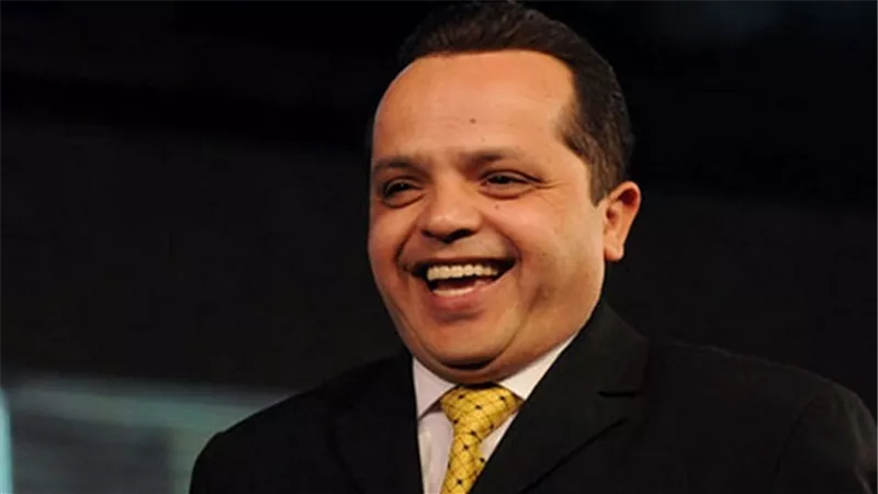 محمد هنيدي يدعو الجمهور لمتابعة 