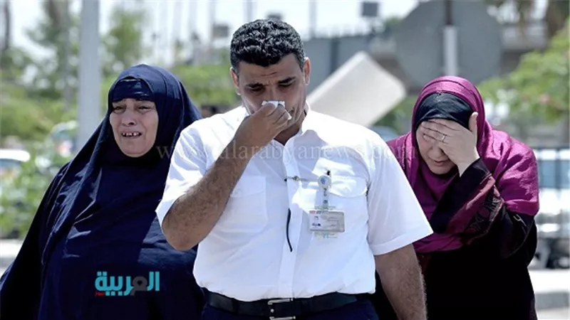 تفاصيل اليوم الثاني للطائرة المصرية المنكوبة.. أعمال البحث مستمرة.. القوات المسلحة تعثر على أجزاء من حطام الطائرة في شمال الإسكندرية.. وفريق من المحققين الفرنسيين يصل للقاهرة لمتابعة التطورات 