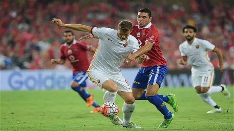 بالفيديو.. الأهلي يتعادل مع روما 2 - 2 في شوط عالمي