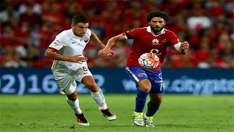 فيفا يشيد بلاعبي الأهلي بعد الفوز على روما
