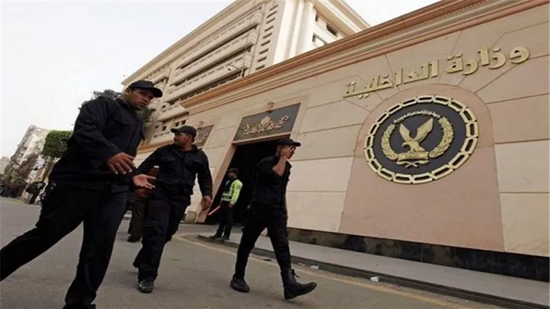 الداخلية تنفي انفجار سيارة ميكروباص أمام مرور كفر الدوار