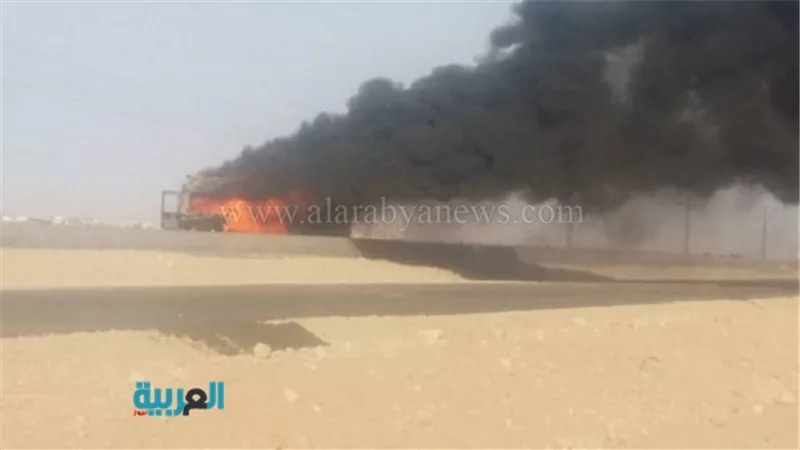 اشتعال النيران بسيارة لنقل الوقود في طريق السويس