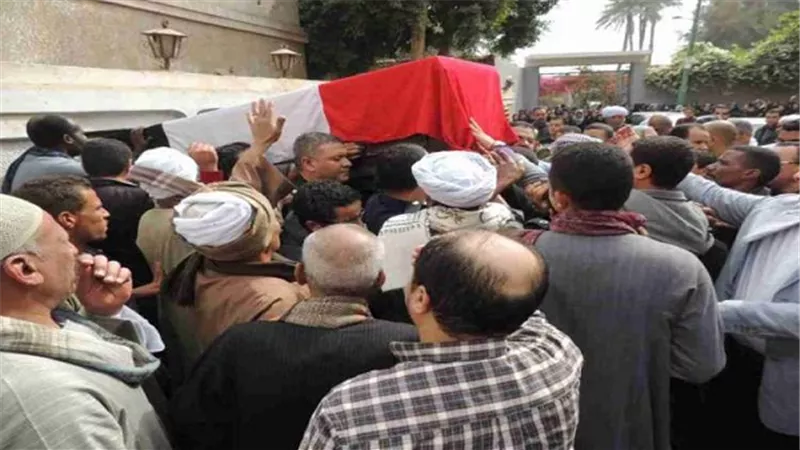 بالفيديو.. جنازة عسكرية لضابط مواجهات حلوان مع الإرهابيين