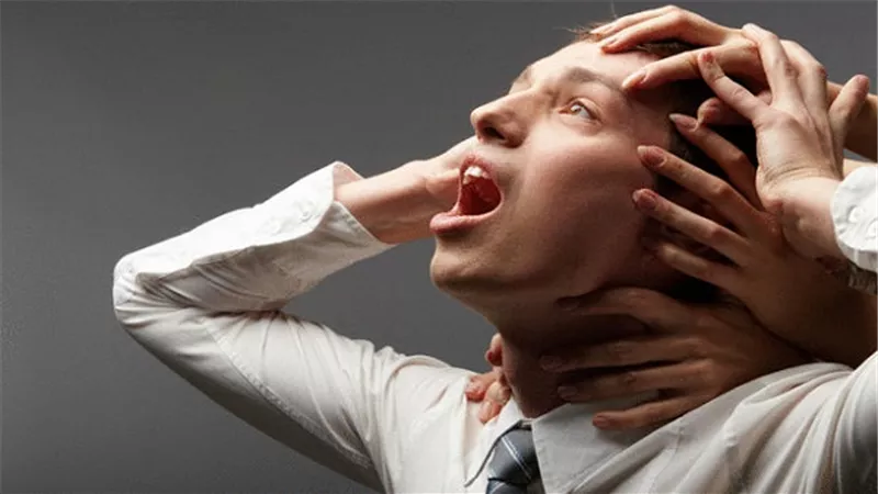 بالصور.. الأمراض النفسية.. شبح يطارد الإنسان على مدار حياته.. 