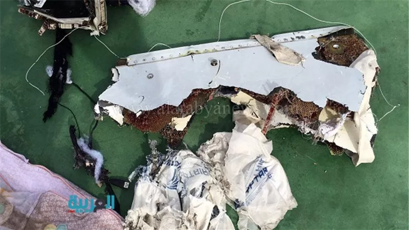 بالفيديو.. خبير عسكري: تحطم الطائرة بالبحر يُصعّب العثور على أشلاء