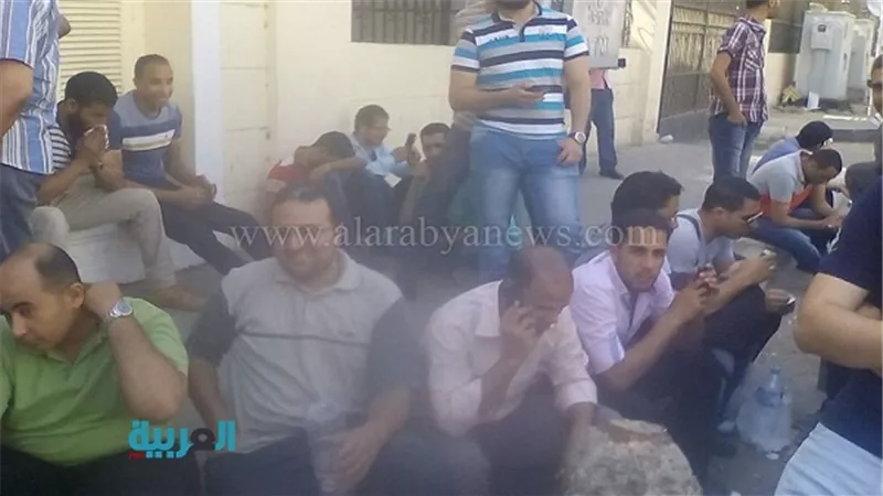 معلمو التظلمات ينظمون وقفة احتجاجية لعدم تعيينهم حتى الآن