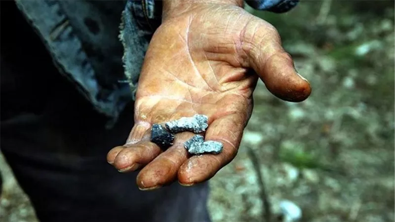 سقوط قذيفة صاروخية من سوريا على 