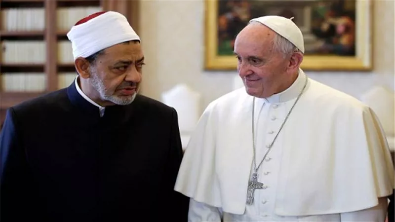 باحث: زيارة الطيب لـ