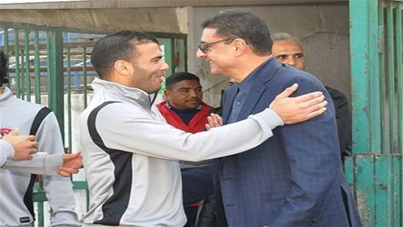 محمود طاهر: إجبار 