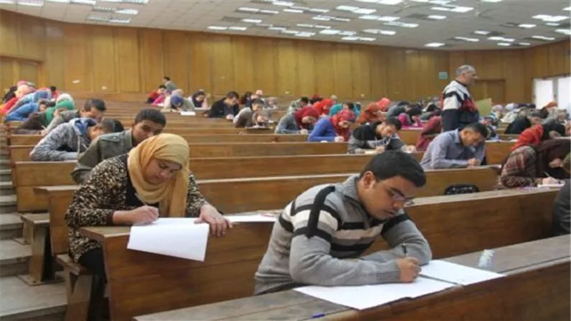 بالصور.. امتحان بـ