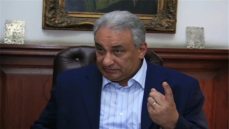 معارضو 