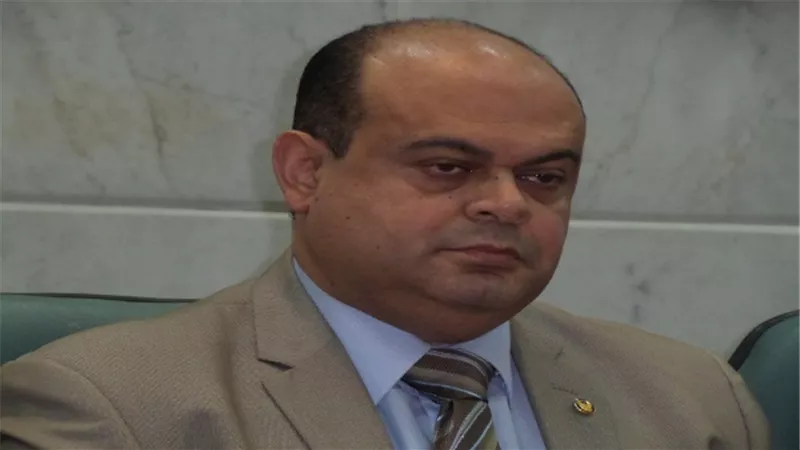 محافظ مطروح يناقش استعدادات شركة مياه الشرب للموسم السياحي