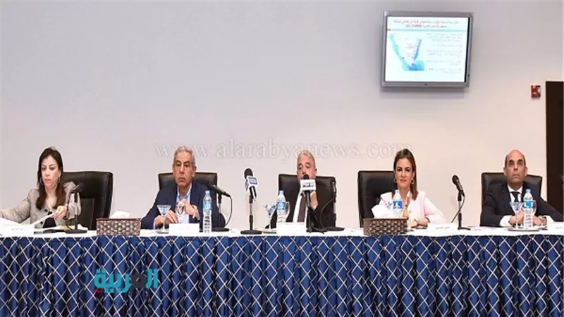 سحر نصر: توزيع 600 كرتونة رمضان على الأسر المهمشة بسيناء 