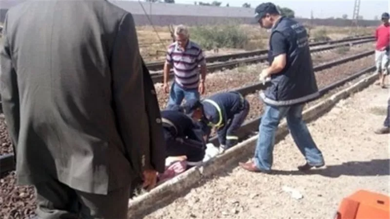 وفاة معلم تحت عجلات القطار بأسيوط بعد الإشراف على الامتحانات