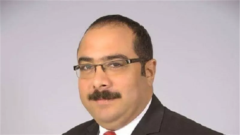 المجلس العربي الإفريقي الدولي يكرم البرلماني محمد الكومي 